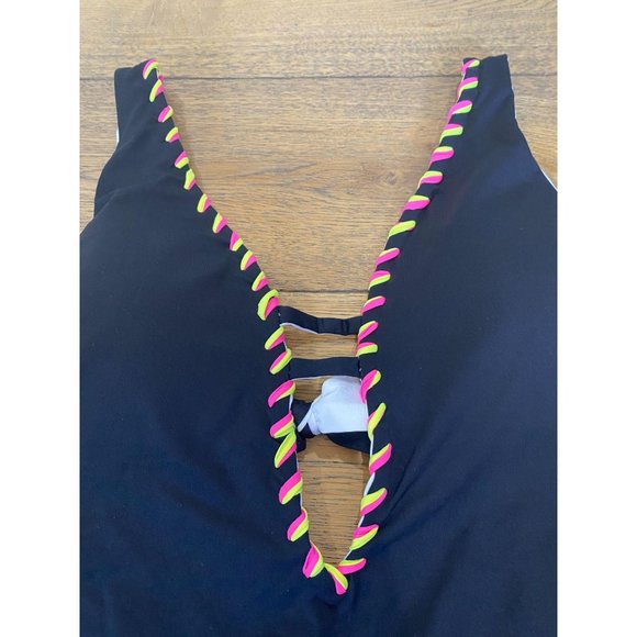 Becca Camille 1 Piece Reversible Bathing Suit NWT - Picture 7 of 11